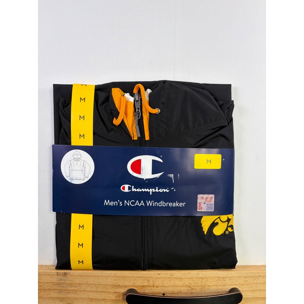 Champion Mens NCAA Iowa Hawkeyes Windbreaker Jacket Black M CBM5J0XSAM